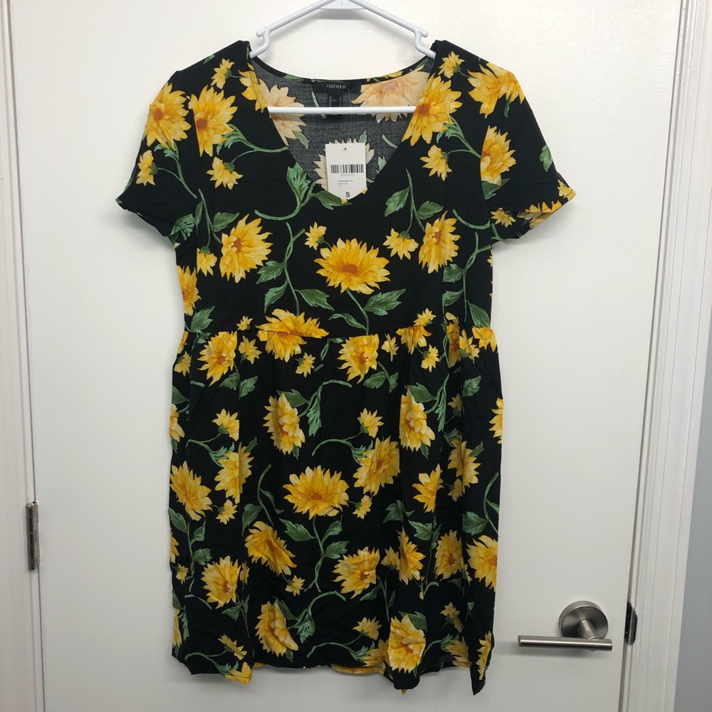 Forever 21 Sunflower Print Swing Dress